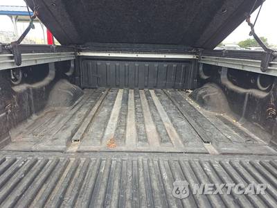2005 Nissan TITAN SE Crew Cab Short Bed - zdjęcie 16 z 53 - miniatura