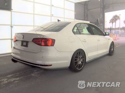 2016 Volkswagen Jetta GLI SE - zdjęcie 4 z 18 - miniatura