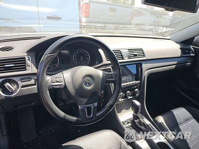 2014 Volkswagen Passat TDI SE w/Sunroof - zdjęcie 11 z 30 - miniatura