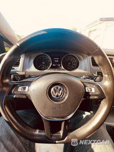 2016 Volkswagen Golf 1.8T SE Hatchback - zdjęcie 49 z 57 - miniatura