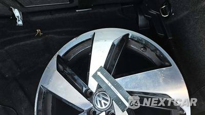 2017 Volkswagen Golf GTI S Hatchback - zdjęcie 41 z 53 - miniatura