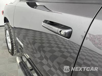 2021 Ram 1500 Big Horn Crew Cab Short Bed - zdjęcie 25 z 45 - miniatura