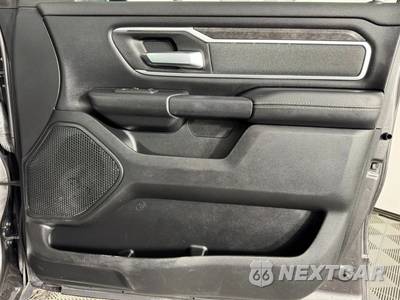 2021 Ram 1500 Big Horn Crew Cab Short Bed - zdjęcie 39 z 45 - miniatura