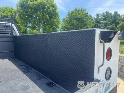2012 Ford Super Duty F-550 Cab Chassis XLT Extended Cab w/Rear Doors DRW - zdjęcie 30 z 50 - miniatura