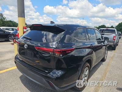 2022 Toyota Highlander LE - zdjęcie 4 z 24 - miniatura