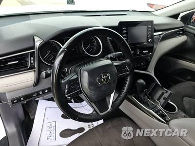 2022 Toyota Camry Hybrid LE - zdjęcie 11 z 26 - miniatura