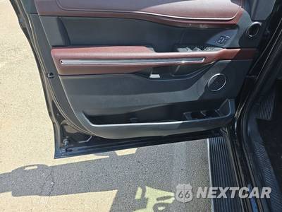 2023 Ford Expedition Limited - zdjęcie 32 z 35 - miniatura