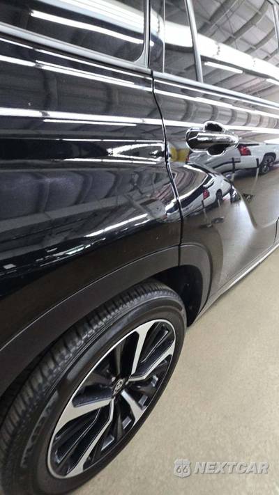 2022 Toyota Highlander XSE - zdjęcie 23 z 50 - miniatura