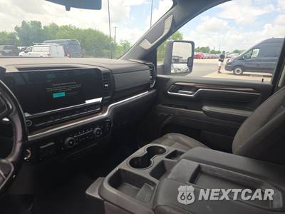 2025 Chevrolet Silverado 2500HD LT Crew Cab Long Bed 1LT - zdjęcie 11 z 20 - miniatura