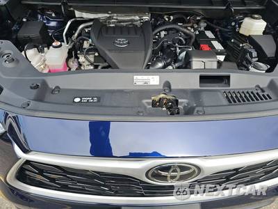 2023 Toyota Highlander XLE - zdjęcie 16 z 42 - miniatura