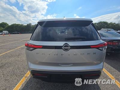 2025 Nissan Pathfinder SV - zdjęcie 5 z 20 - miniatura