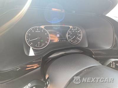 2025 Nissan Pathfinder SV - zdjęcie 12 z 20 - miniatura