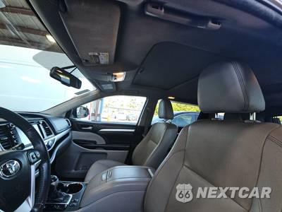 2016 Toyota Highlander XLE - zdjęcie 20 z 28 - miniatura