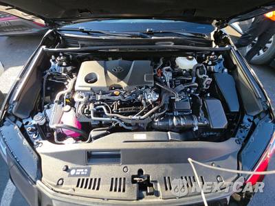 2025 Toyota Camry XLE - zdjęcie 15 z 29 - miniatura