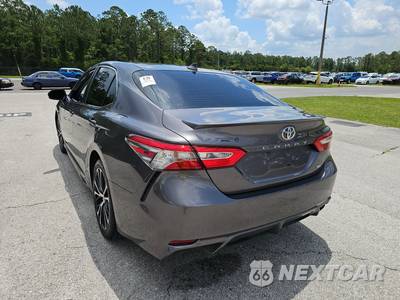 2019 Toyota Camry SE - zdjęcie 6 z 24 - miniatura