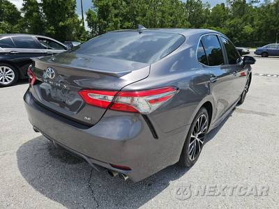 2019 Toyota Camry SE - zdjęcie 4 z 24 - miniatura