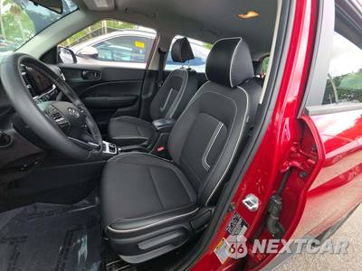 2024 Hyundai Venue Limited - zdjęcie 4 z 9 - miniatura