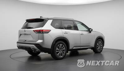 2025 Nissan Pathfinder SV - zdjęcie 7 z 12 - miniatura
