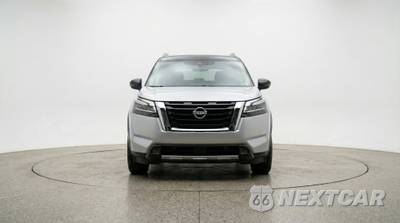 2025 Nissan Pathfinder SV - zdjęcie 2 z 12 - miniatura