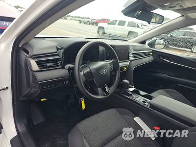 2026 Toyota Camry LE - zdjęcie 11 z 18 - miniatura