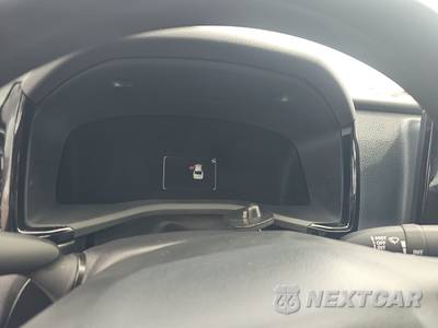 2026 Toyota Camry LE - zdjęcie 12 z 18 - miniatura