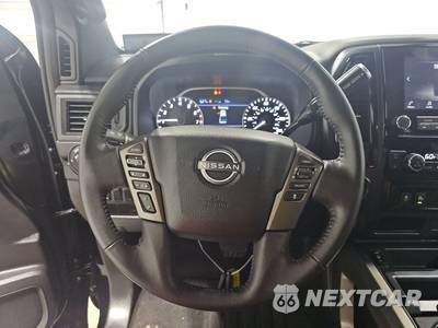 2024 Nissan TITAN SV Crew Cab Short Bed - zdjęcie 10 z 26 - miniatura