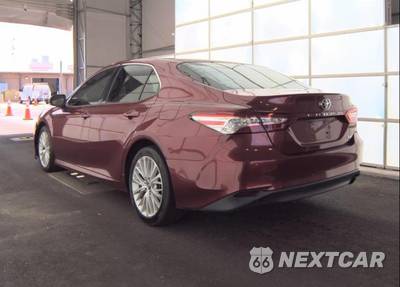2018 Toyota Camry XLE - zdjęcie 7 z 15 - miniatura