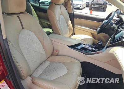 2018 Toyota Camry XLE - zdjęcie 9 z 15 - miniatura