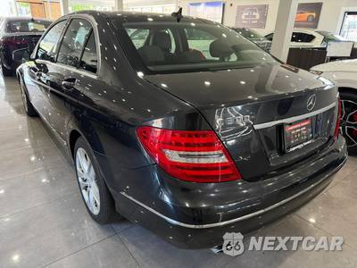 2013 Mercedes-Benz C 300 4MATIC Sedan - zdjęcie 3 z 38 - miniatura