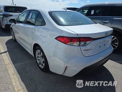 2025 Toyota Corolla LE Sedan - zdjęcie 6 z 20 - miniatura