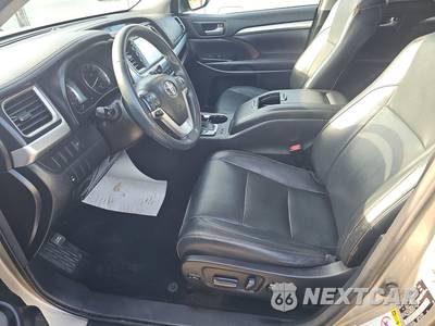 2016 Toyota Highlander XLE - zdjęcie 13 z 31 - miniatura