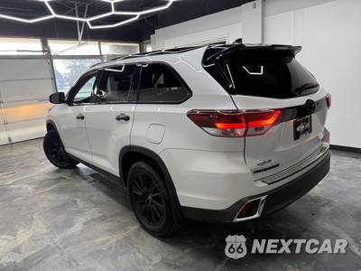 2019 Toyota Highlander XLE - zdjęcie 3 z 29 - miniatura