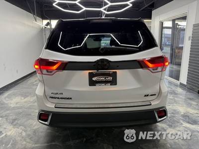 2019 Toyota Highlander XLE - zdjęcie 4 z 29 - miniatura