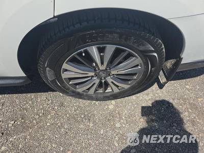 2017 Nissan Pathfinder SL - zdjęcie 11 z 21 - miniatura