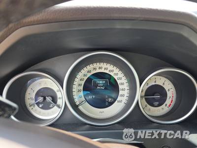 2016 Mercedes-Benz E 350 Sport 4MATIC Sedan - zdjęcie 12 z 28 - miniatura