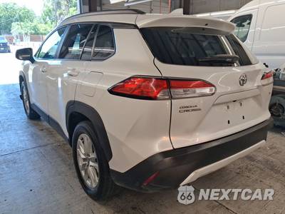 2022 Toyota Corolla Cross LE - zdjęcie 1 z 9 - miniatura