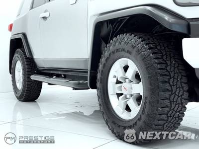 2010 Toyota FJ Cruiser w/Rear Doors - zdjęcie 13 z 50 - miniatura