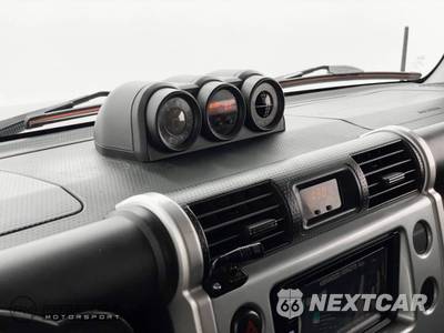 2010 Toyota FJ Cruiser w/Rear Doors - zdjęcie 41 z 50 - miniatura