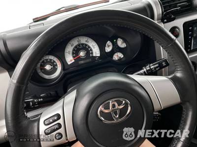 2010 Toyota FJ Cruiser w/Rear Doors - zdjęcie 39 z 50 - miniatura