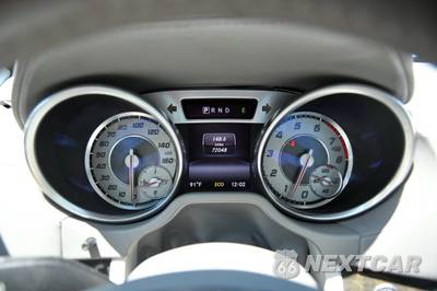 2014 Mercedes-Benz SL 550 - zdjęcie 22 z 43 - miniatura