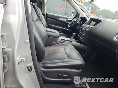 2019 Nissan Pathfinder SL - zdjęcie 8 z 34 - miniatura