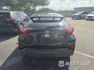 2019 Toyota C-HR XLE - zdjęcie 5 z 42 - miniatura