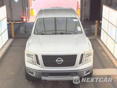 2016 Nissan TITAN XD PRO-4X Crew Cab Medium Bed - zdjęcie 2 z 29 - miniatura