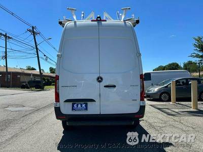 2022 Mercedes-Benz Sprinter 2500 Cargo Van Standard Roof 144.0" WB - zdjęcie 4 z 70 - miniatura