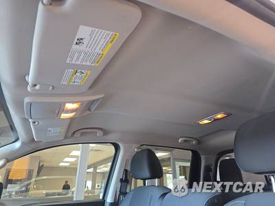 2018 Nissan TITAN SV Crew Cab Short Bed - zdjęcie 14 z 21 - miniatura