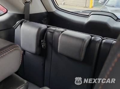 2015 Toyota Highlander XLE - zdjęcie 9 z 12 - miniatura