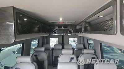 2017 Mercedes-Benz Sprinter 3500XD Cab Chassis DRW - zdjęcie 18 z 27 - miniatura