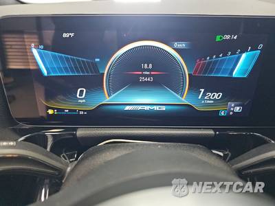 2023 Mercedes-Benz AMG GLA 45 4MATIC - zdjęcie 12 z 27 - miniatura