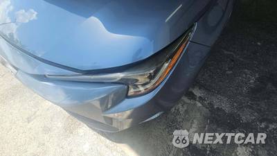 2020 Toyota Corolla LE Sedan - zdjęcie 38 z 39 - miniatura