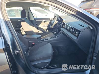 2025 Volkswagen Jetta S - zdjęcie 8 z 35 - miniatura